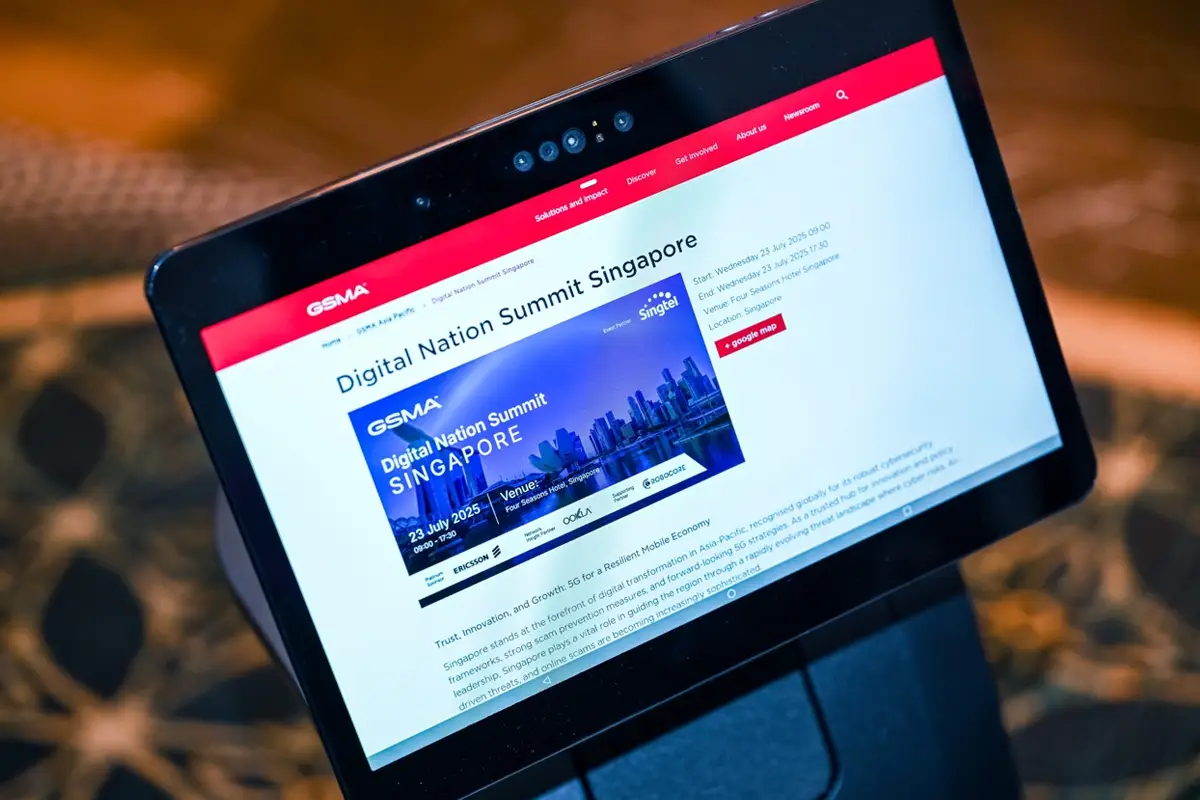 Temi robot UK – service robot for business, healthcare and events