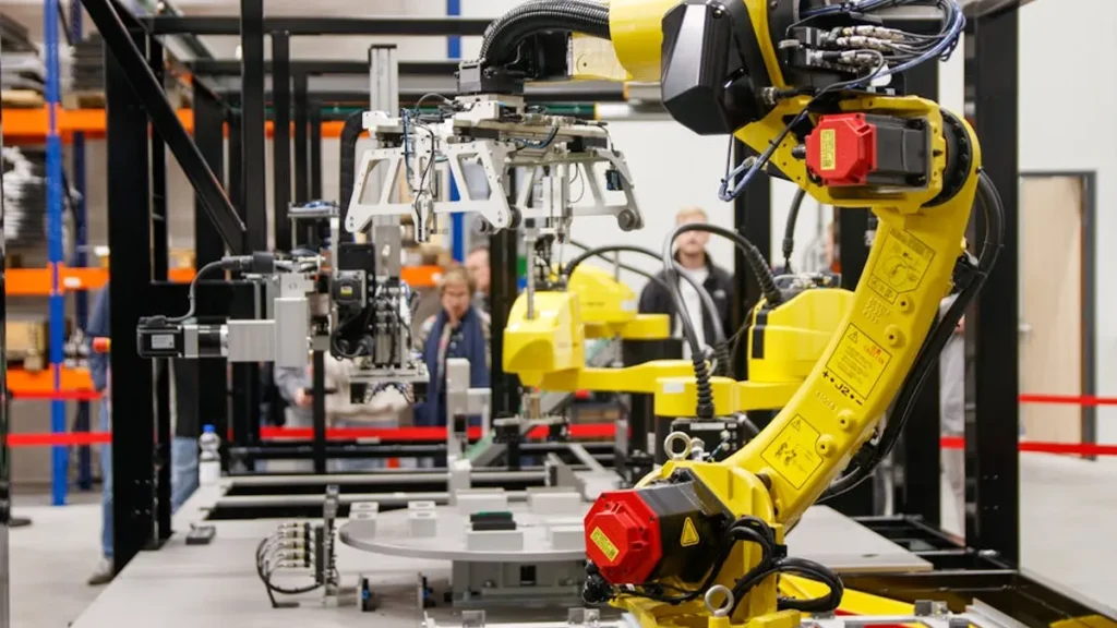 Advanced Robotics & Engineering​ Robotics - Robot Center