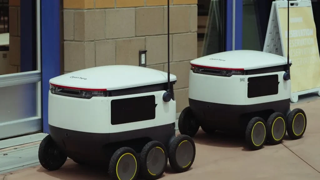 Autonomous Mobile Robotics (AMRs)​ - Robot Center