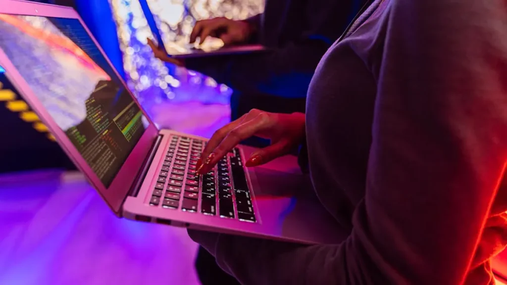 Surveillance & Monitoring​ Robotics - Robot Center