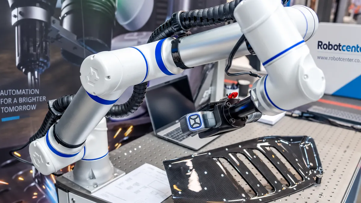 Elite Robot _01 - Robot Center